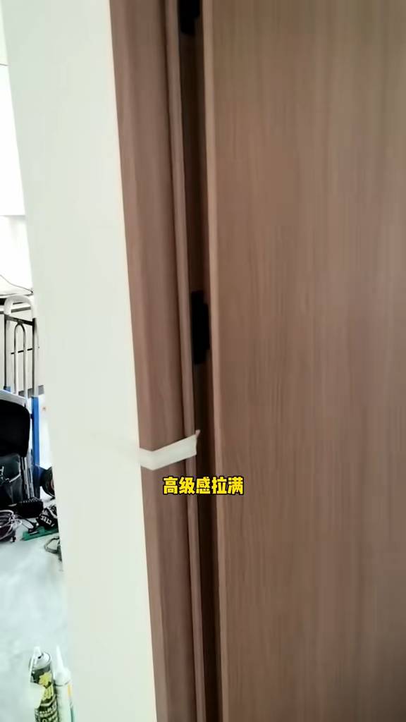哈尔滨便宜木门两年鼓包｜崔哥拆开门板看差别